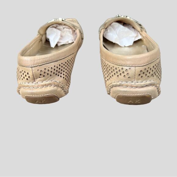 AK Anne Klein iflex Loafer Garnet Perforated Leather Slip-on Nude Size 7.5 M - Picture 5 of 13